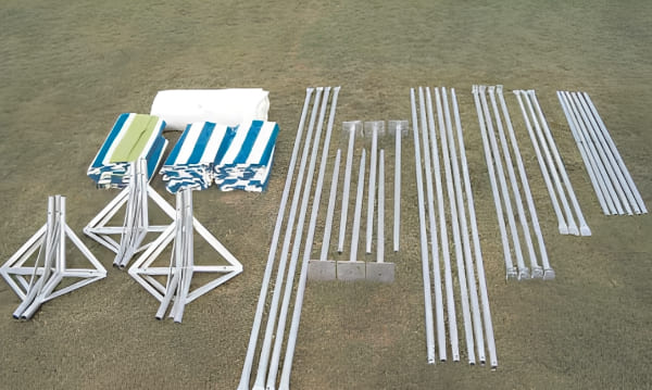 Élément de montage de la tente de réception 5x4 mètres